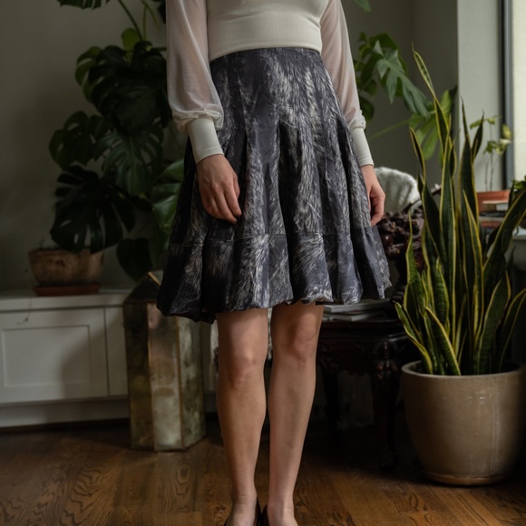 SOLD- PRADA silk skirt - Picture 9 of 12